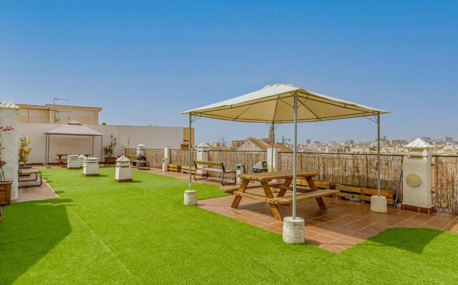 Apartamento Centrico La Merced - Free Parking & Free Gym Màlaga Exteriér fotografie